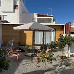 Appartement With Private Garden 2 Min Walk To The Strip